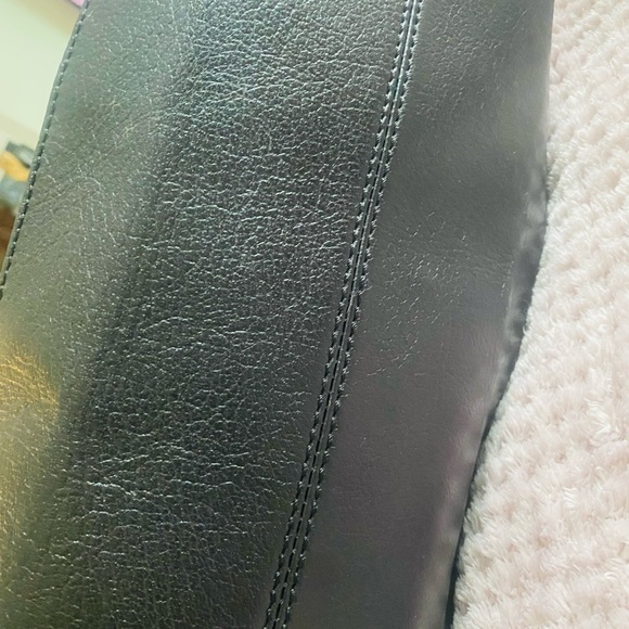 BURBERRY Black Leather & Synthetic Chain Large Tote Shoulder Bag - Picture 8 of 12